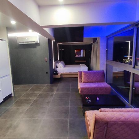 Summertime Signature Suites Agia Marina Exteriér fotografie