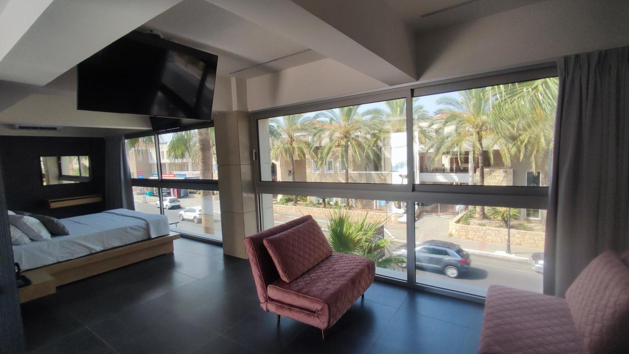 Summertime Signature Suites Agia Marina Exteriér fotografie