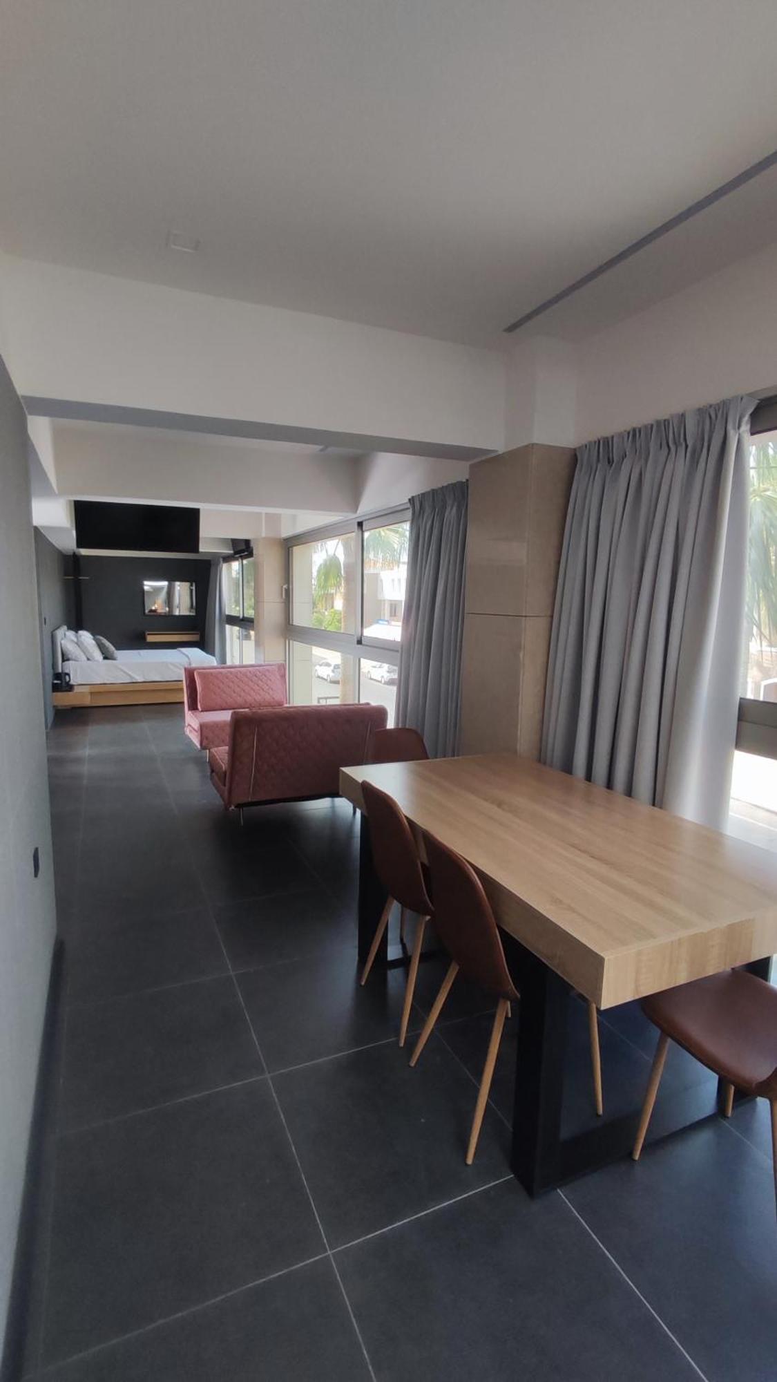 Summertime Signature Suites Agia Marina Exteriér fotografie