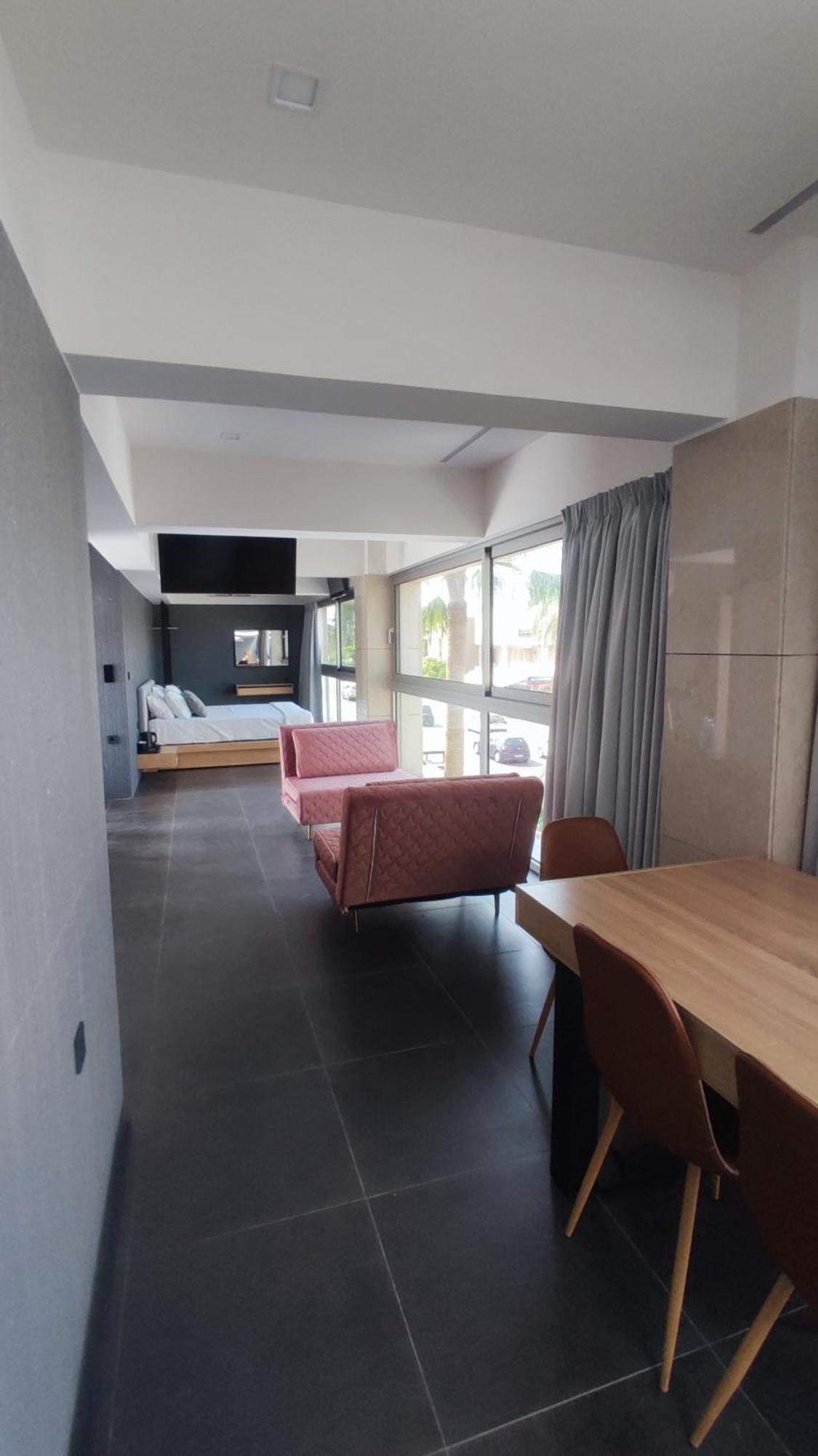 Summertime Signature Suites Agia Marina Exteriér fotografie