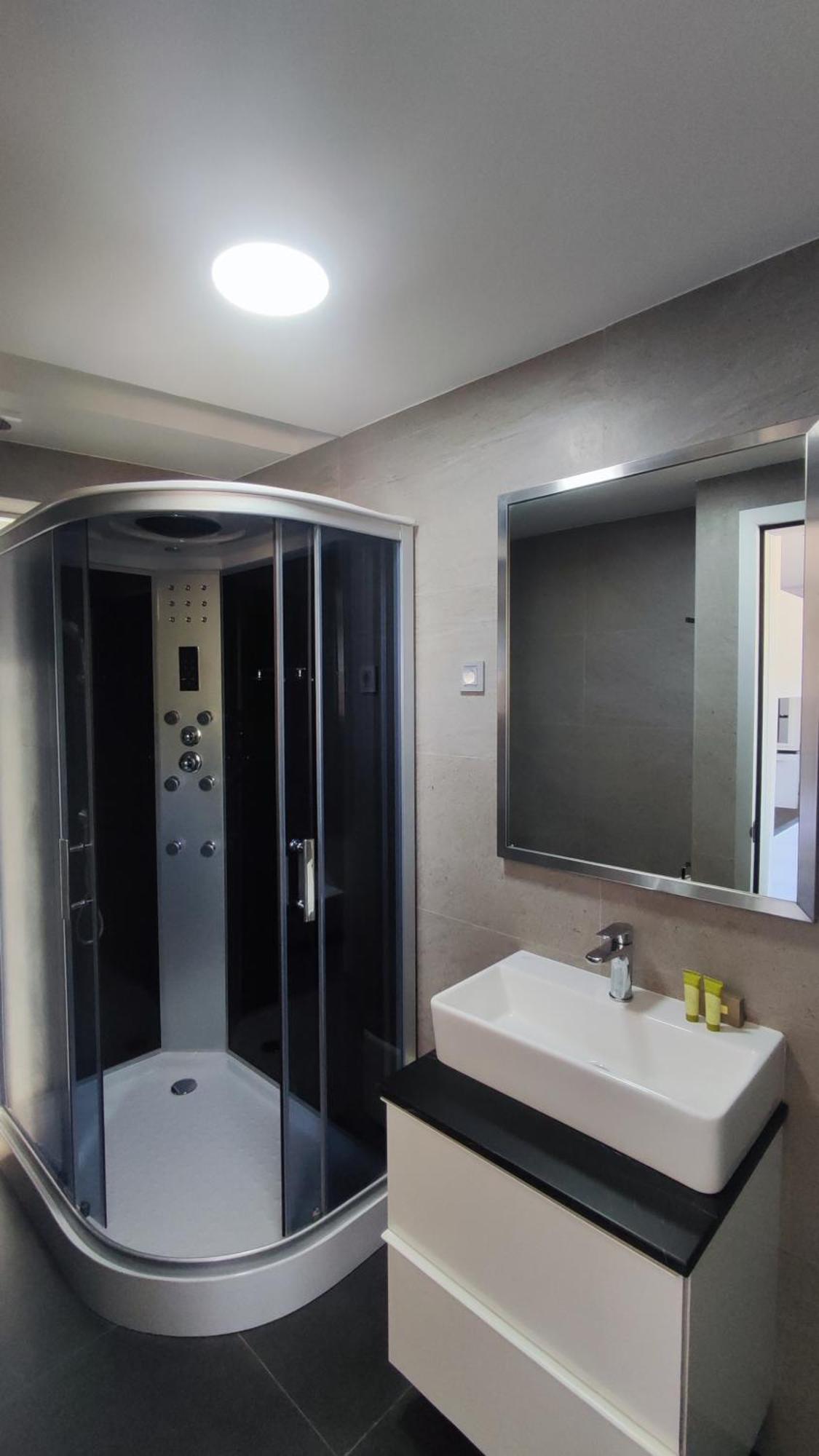 Summertime Signature Suites Agia Marina Exteriér fotografie